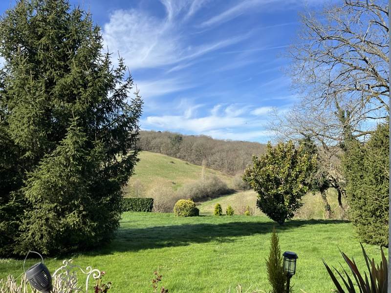 Vente Maison CAUBON ST SAUVEUR - 8 pièces -258 m² - (47120)