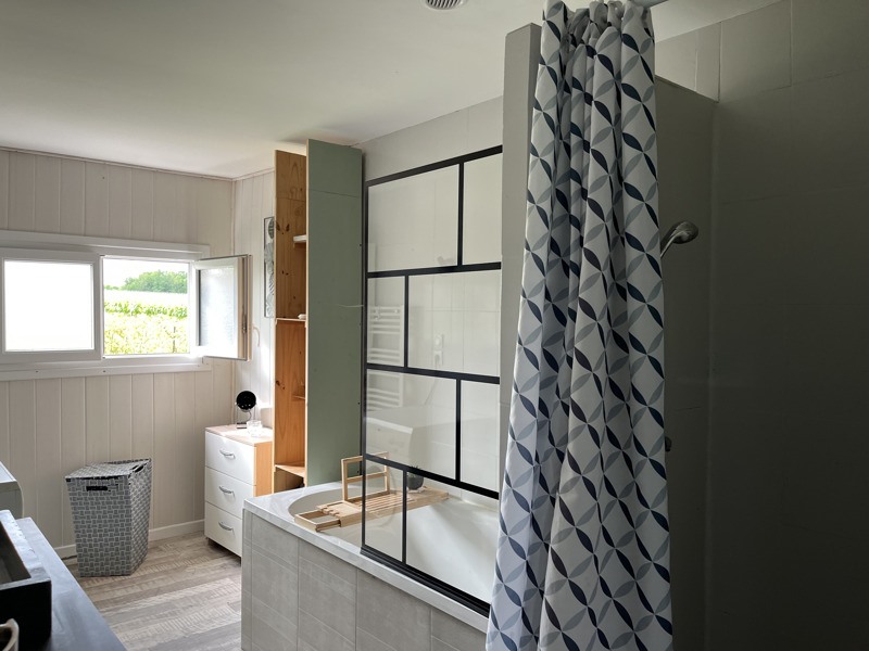 Vente Maison CAZAUGITAT - 8 pièces -268 m² - (33790)
