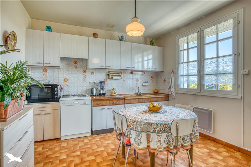 Vente Maison CASTILLONNES - 8 pièces -178 m² - (47330)