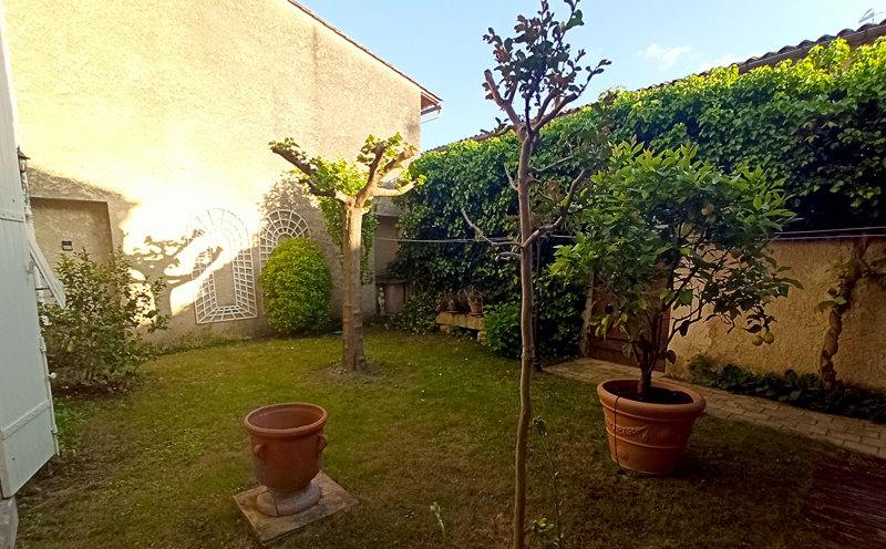 Vente Maison MIRAMONT DE GUYENNE - 8 pièces -300 m² - (47800)