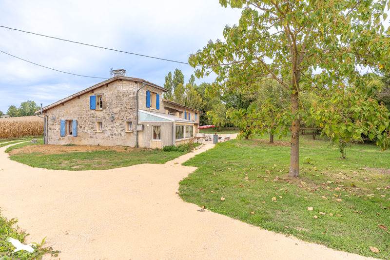 Vente Maison PEYRIERE - 6 pièces -216 m² - (47350)