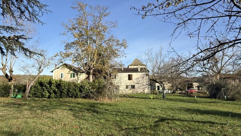 Vente Maison EYMET - 13 pièces -300 m² - (24500)