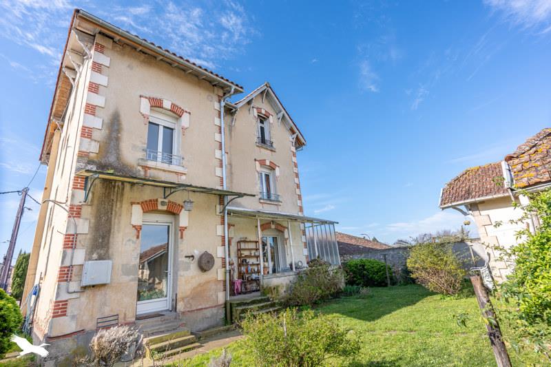 Vente Maison MIRAMONT DE GUYENNE - 7 pièces -165 m² - (47800)