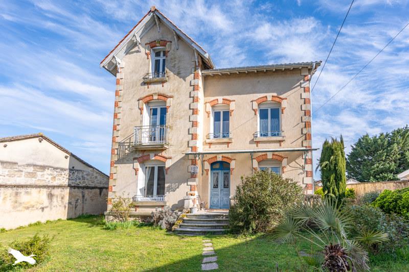 Vente Maison MIRAMONT DE GUYENNE - 7 pièces -165 m² - (47800)