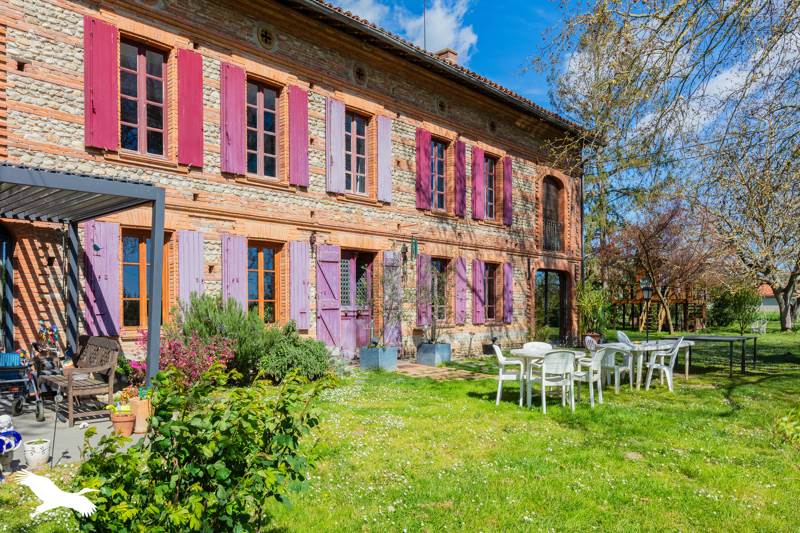 Vente Maison CINTEGABELLE - 11 pièces -390 m² - (31550)