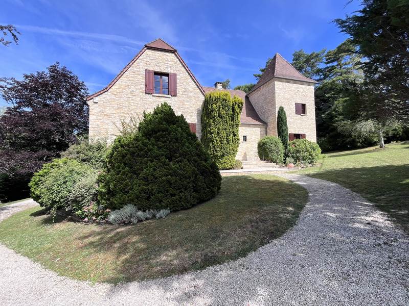 Vente Maison CHANCELADE - 6 pièces -190 m² - (24650)