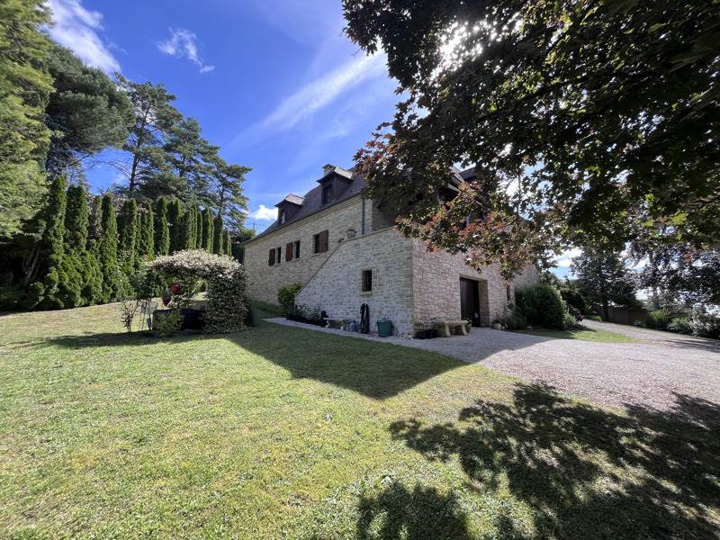 Vente Maison CHANCELADE - 6 pièces -190 m² - (24650)