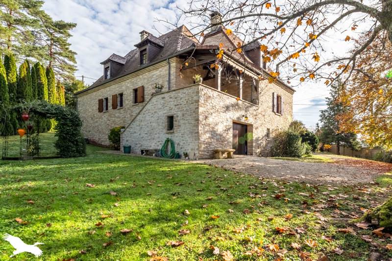 Vente Maison CHANCELADE - 6 pièces -190 m² - (24650)