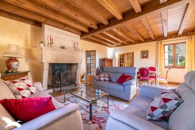 Vente Maison CHANCELADE - 6 pièces -190 m² - (24650)