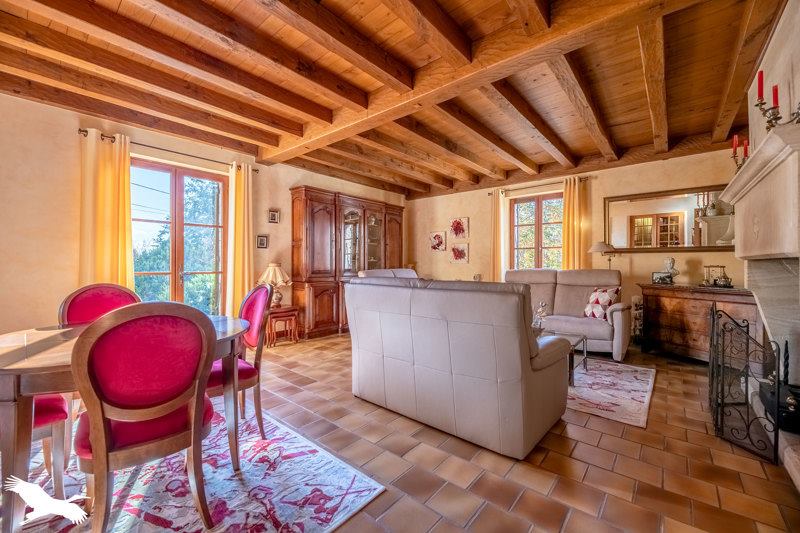 Vente Maison CHANCELADE - 6 pièces -190 m² - (24650)