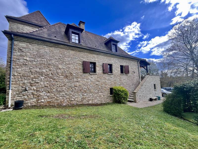Vente Maison CHANCELADE - 6 pièces -190 m² - (24650)