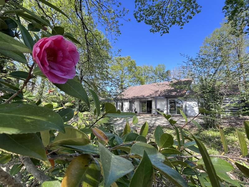 Vente Maison CHANCELADE - 6 pièces -140 m² - (24650)