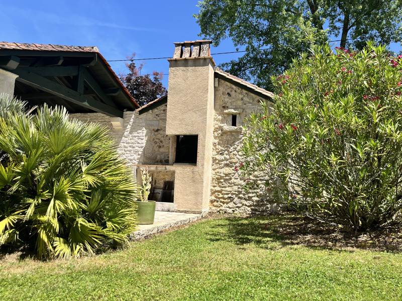 Vente Maison CHANCELADE - 7 pièces -200 m² - (24650)