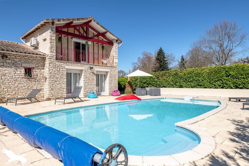 Vente Maison CHANCELADE - 7 pièces -175 m² - (24650)