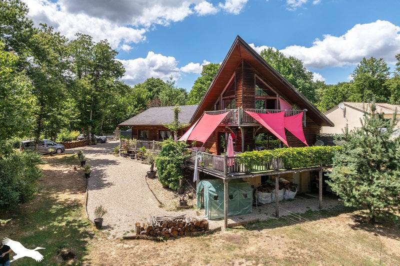 Vente Maison AGONAC - 6 pièces -141 m² - (24460)