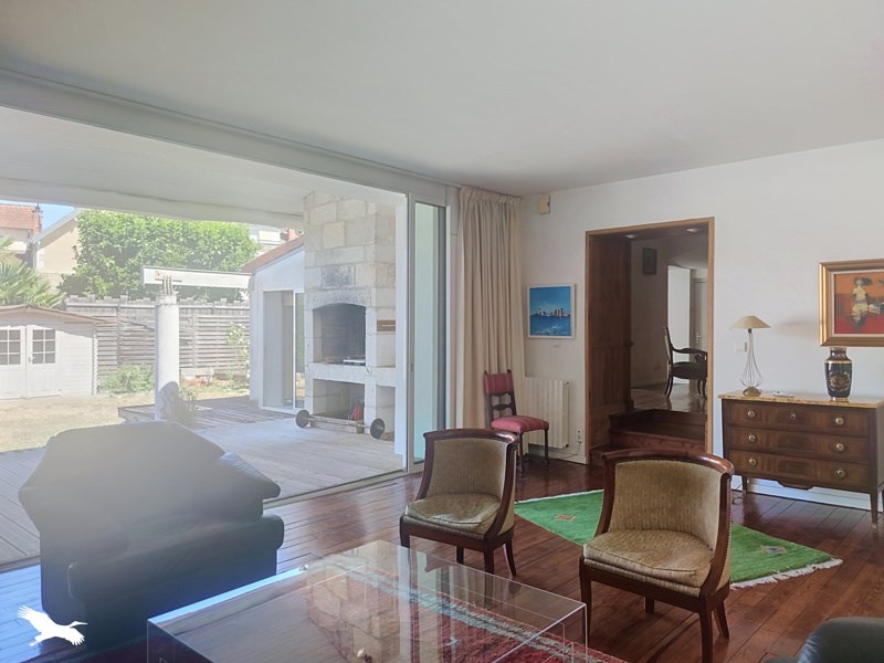 Vente Maison PERIGUEUX - 8 pièces -263 m² - (24000)
