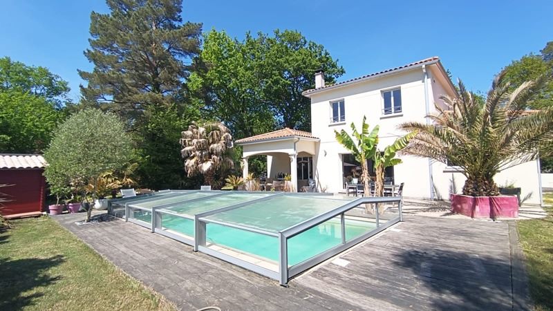 Vente Maison PESSAC - 6 pièces -174 m² - (33600)