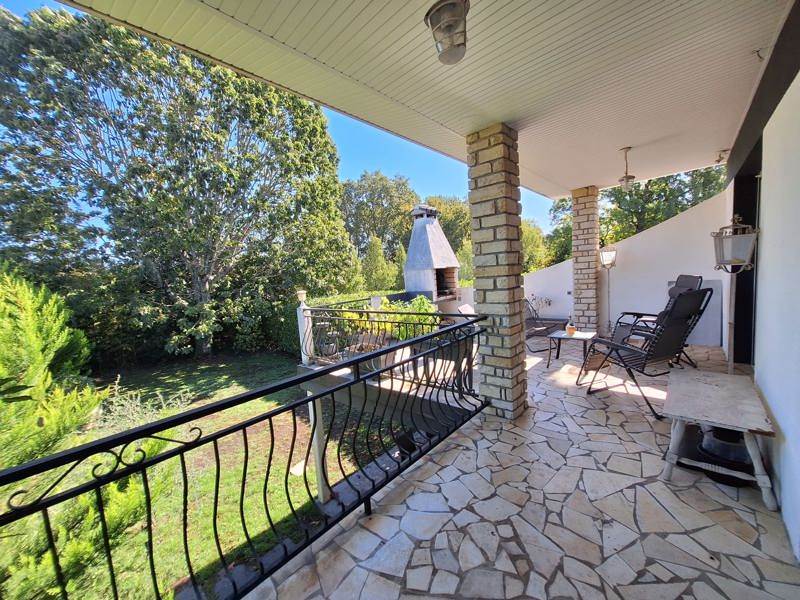 Vente Maison Pessac - 8 pièces -237 m² - (33600)
