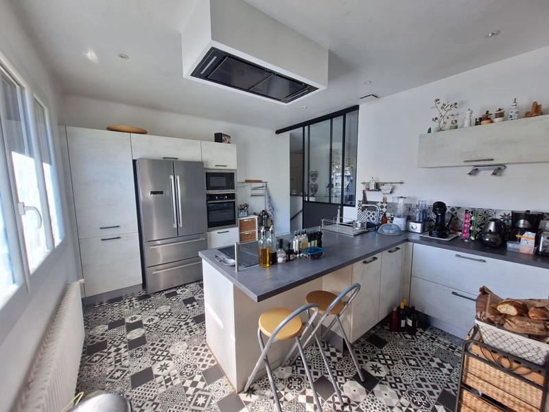Vente Maison Pessac - 8 pièces -237 m² - (33600)
