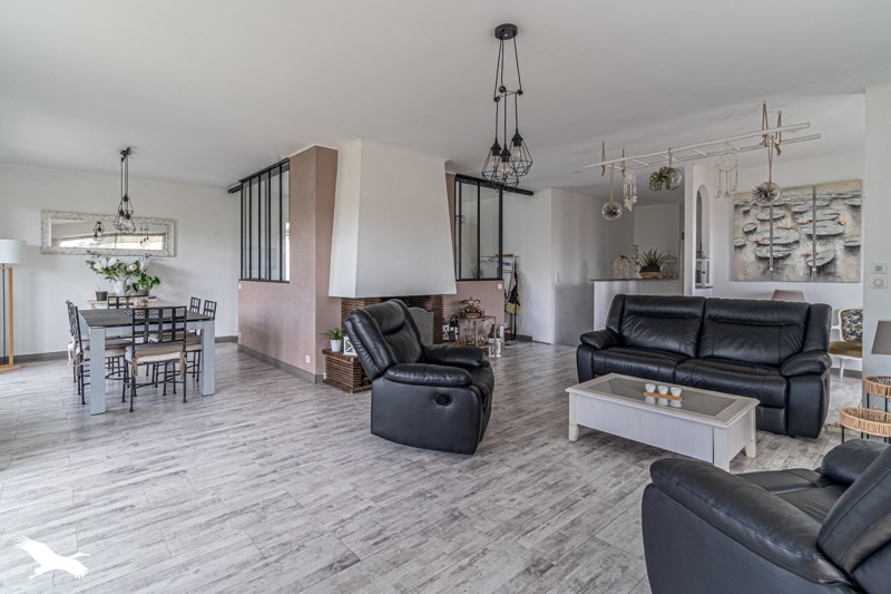 Vente Maison Pessac - 8 pièces -237 m² - (33600)