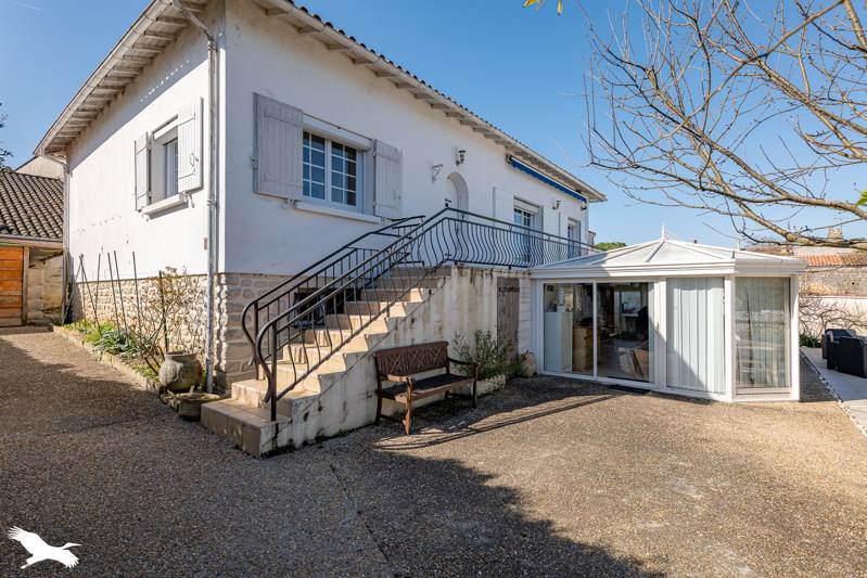 Vente Maison PORT D ENVAUX - 7 pièces -243 m² - (17350)