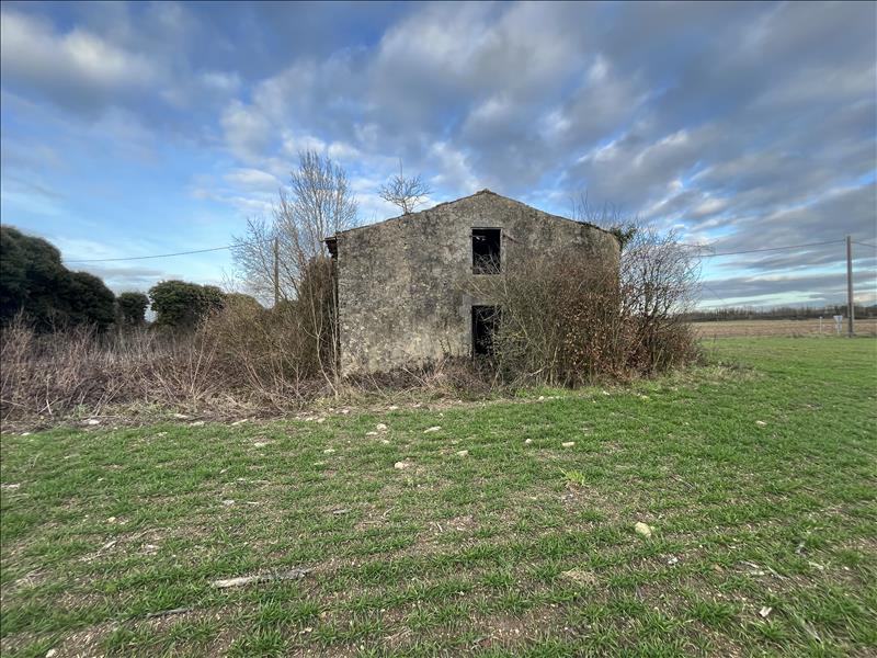 Vente Grange LOZAY - - - (17330)