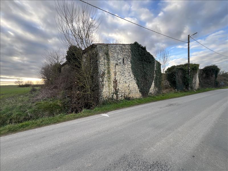 Vente Grange LOZAY - - - (17330)
