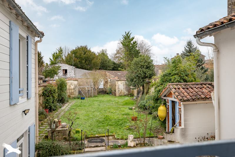 Vente Maison ST JEAN D ANGELY - 7 pièces -158 m² - (17400)