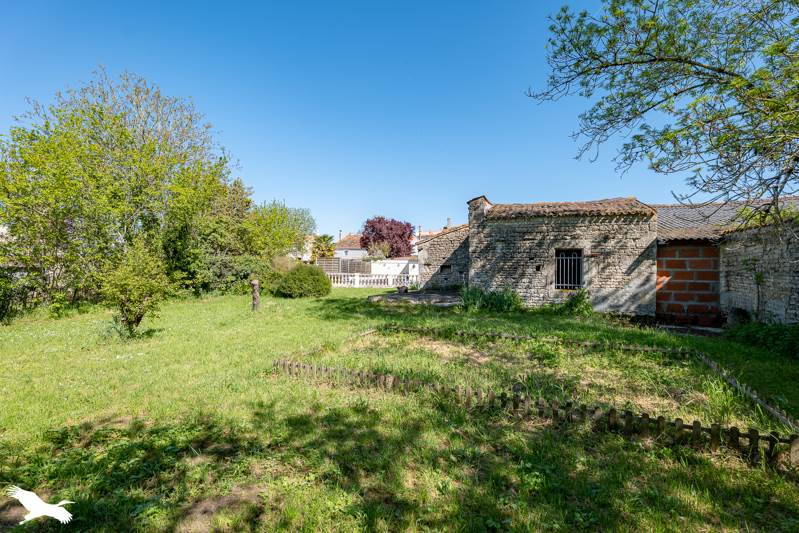 Vente Maison MIGRE - 6 pièces -222 m² - (17330)