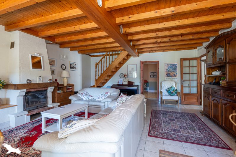 Vente Maison MIGRE - 6 pièces -222 m² - (17330)