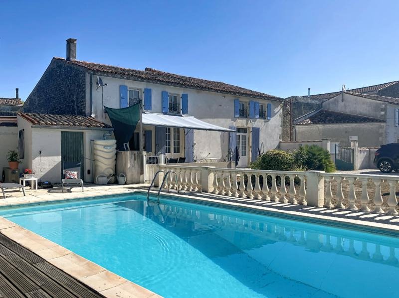Vente Maison MIGRE - 6 pièces -222 m² - (17330)