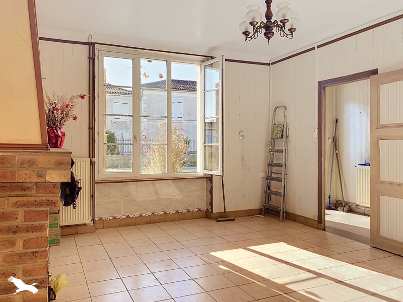 Maison 6 pièces 127 m² · à Villeneuve-la-Comtesse · 127 m² · 127 680 €
