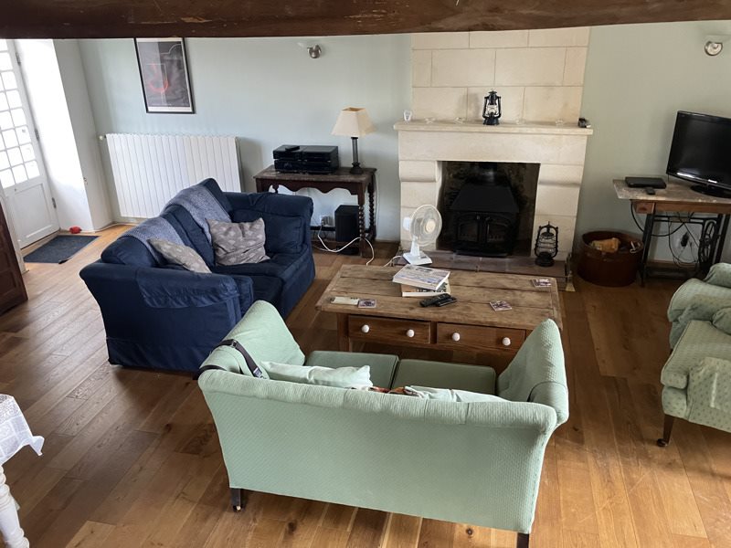 Vente Maison MAZERAY - 4 pièces -109 m² - (17400)