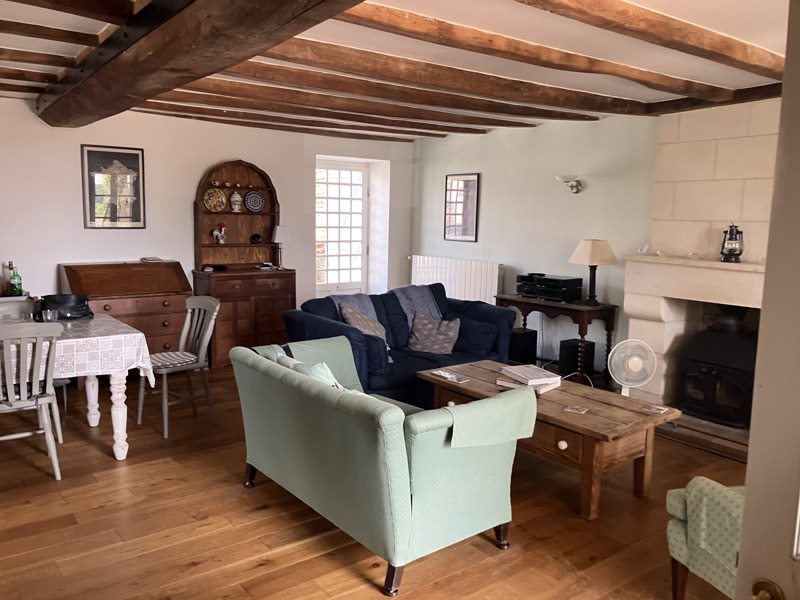 Vente Maison MAZERAY - 4 pièces -109 m² - (17400)