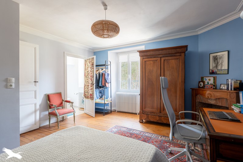 Vente Maison ST JEAN D ANGELY - 7 pièces -240 m² - (17400)