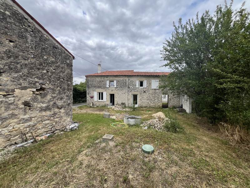 Vente Maison ST PIERRE DE L ISLE - 3 pièces -148 m² - (17330)