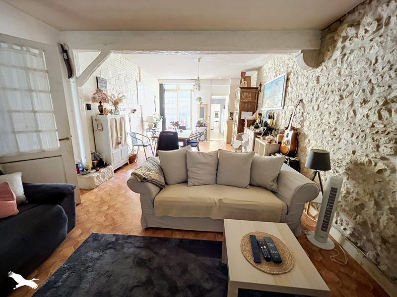 Vente Maison ST JEAN D ANGELY - 5 pièces -129 m² - (17400)