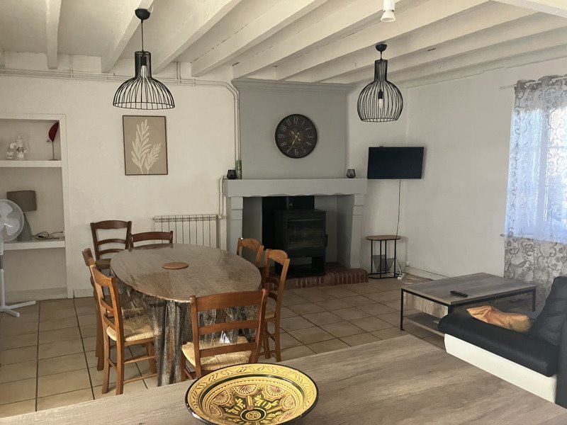 Vente Maison LES EGLISES D ARGENTEUIL - 7 pièces -285 m² - (17400)