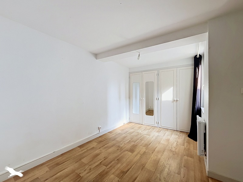 Vente Maison Saint-Jean-d'Angély - 5 pièces -136 m² - (17400)