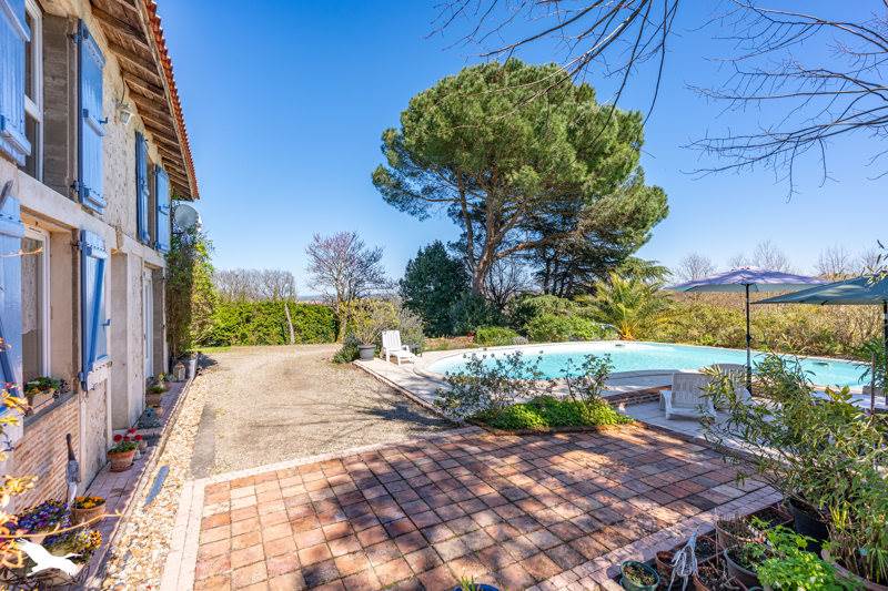 Vente Maison DAMAZAN - 11 pièces -261 m² - (47160)