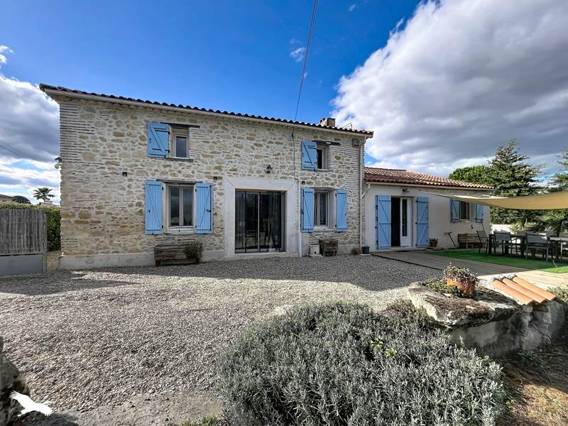Maison 5 pièces 128 m² · à Bouglon · 128 m² · 218 325 €