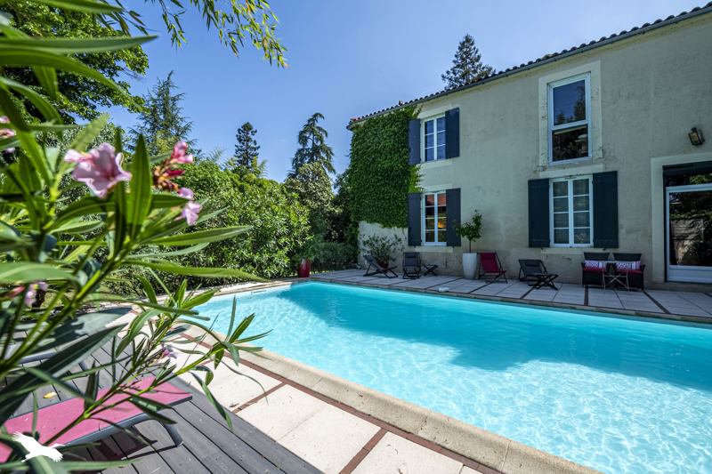 Vente Maison CERONS - 10 pièces -346 m² - (33720)
