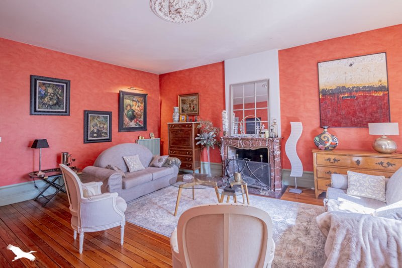 Vente Maison CERONS - 10 pièces -346 m² - (33720)