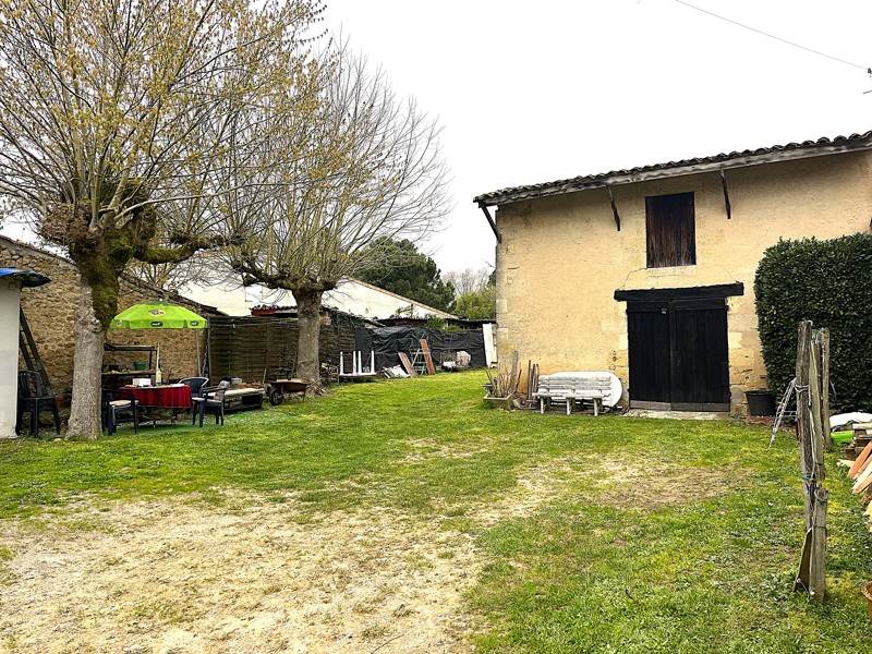 Vente Maison ILLATS - 4 pièces -122 m² - (33720)