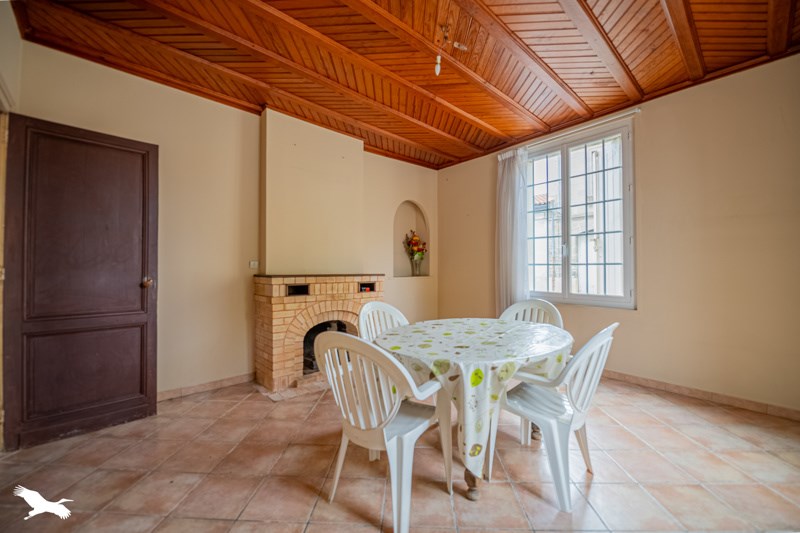 Vente Maison BEGUEY - 9 pièces -185 m² - (33410)