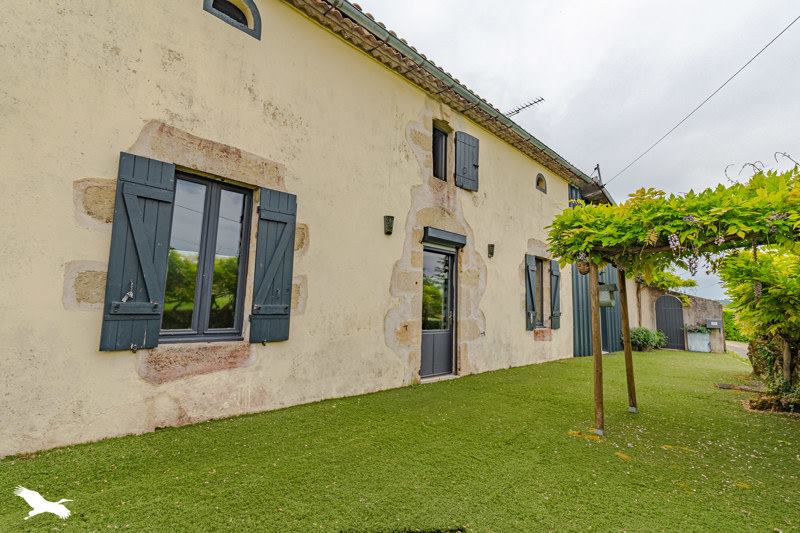 Vente Maison ST PIERRE DE BAT - 4 pièces -111 m² - (33760)