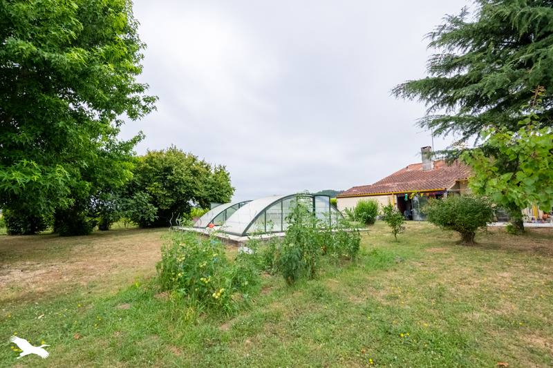 Vente Maison BEGUEY - 6 pièces -160 m² - (33410)