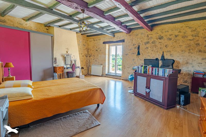 Vente Maison MONPRIMBLANC - 6 pièces -258 m² - (33410)