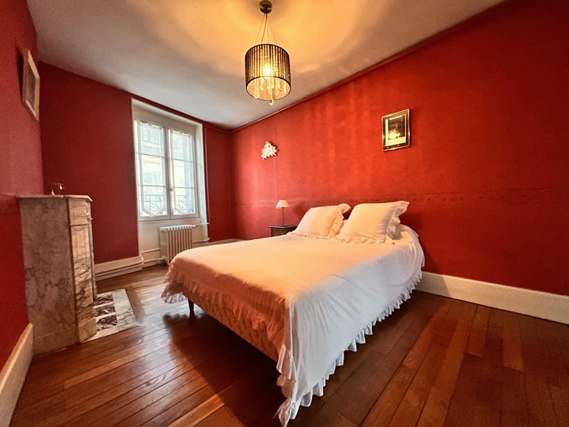 Vente Maison LIGNIERES - 9 pièces -149 m² - (18160)