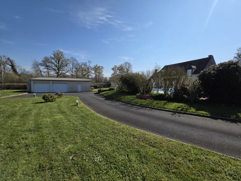 Vente Maison MAISONNAIS - 8 pièces -175 m² - (18170)